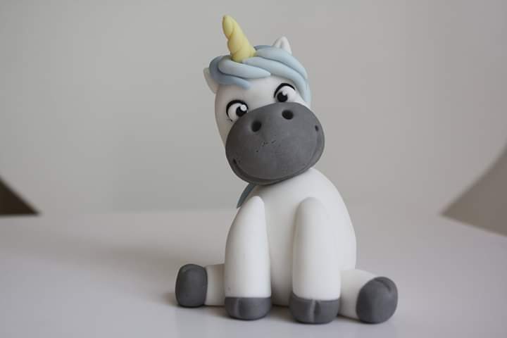 Unicorn cake topper